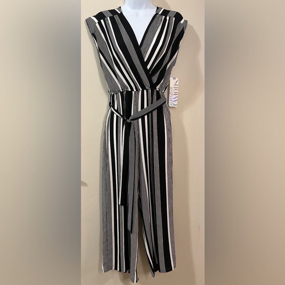 NWT Almost Famous romper